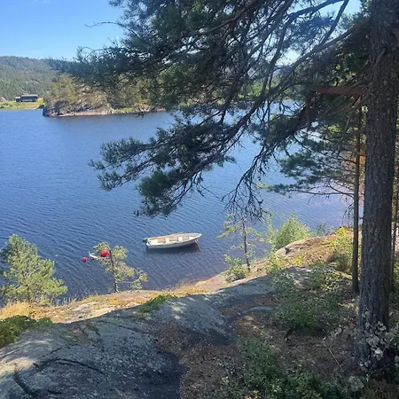 Koselig Ved Bjorvann 107 M2 Feriehus Drangedal